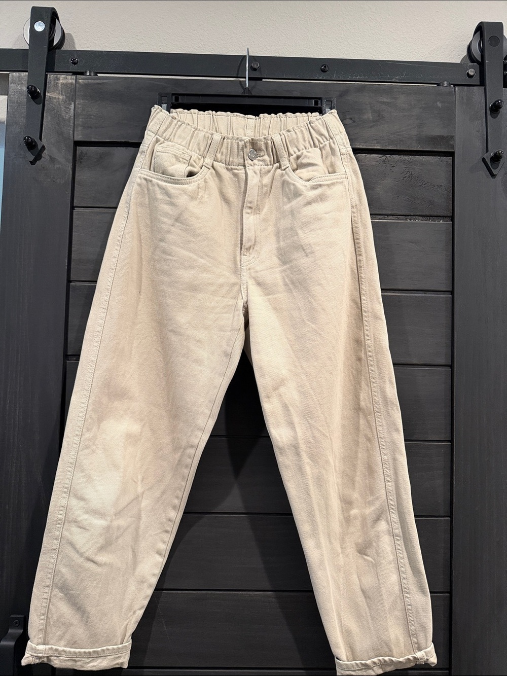 H&M Beige Elastic Waist Tapered Jeans